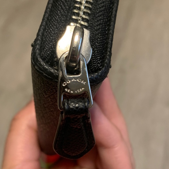 Limited Edition Coach Brown Wallet with Neon Accents - Picture 4 of 7